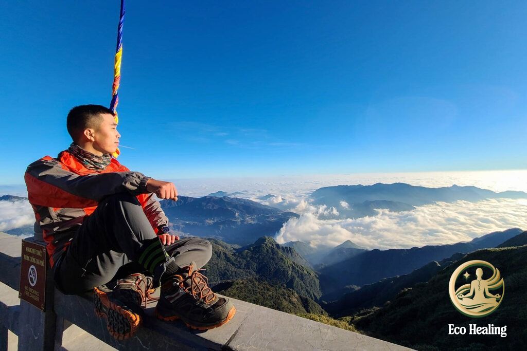 Đi Trekking cần chuẩn bị gì? Checklist 10 món đồ "bất ly thân" của dân chuyên.