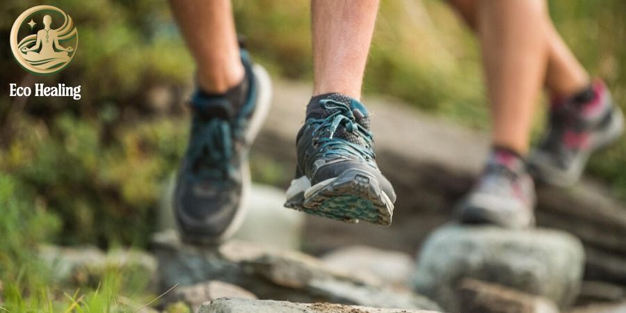 Cách chọn Giày Trekking chuẩn size, không đau chân: Kinh nghiệm xương máu.