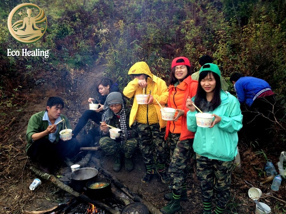 6 loại Đồ ăn vặt cung cấp năng lượng nhanh mà Trekker chuyên nghiệp luôn mang theo.