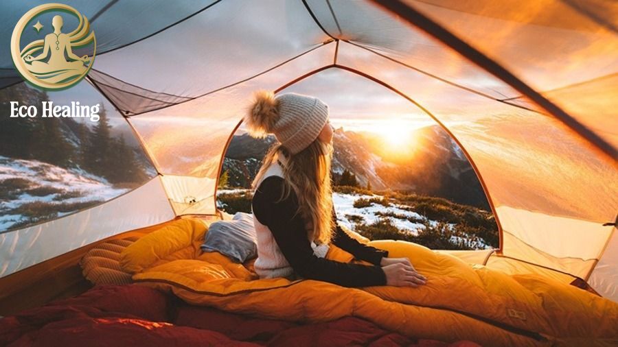 Mẹo ngủ ngon khi cắm trại: Chống lạnh và chống ẩm hiệu quả.