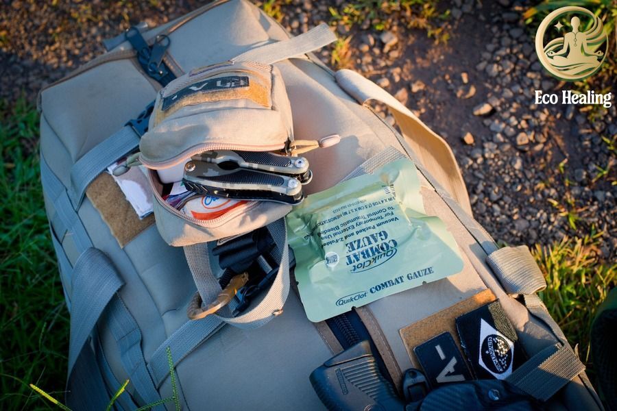 Đồ dùng y tế cá nhân bắt buộc phải có trong ba lô của Trekker.