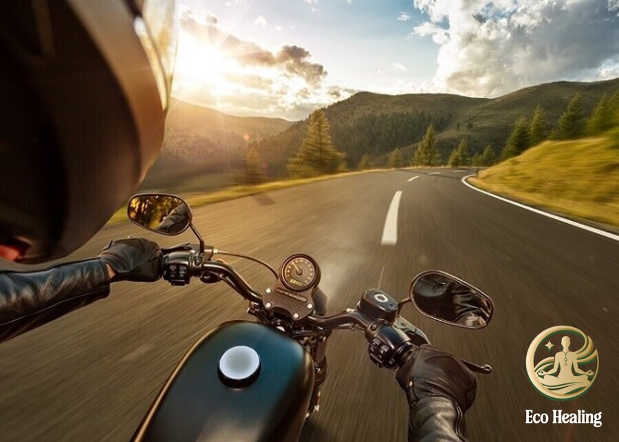 Phượt Cát Bà bằng xe máy: Hướng dẫn an toàn và các điểm dừng chân.